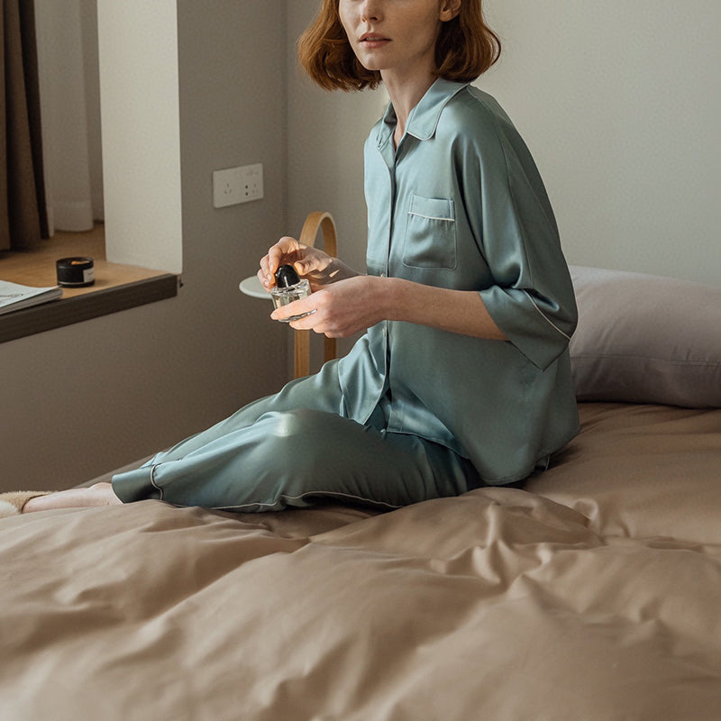 Silk Elbow Sleeve Trousers Pajama set